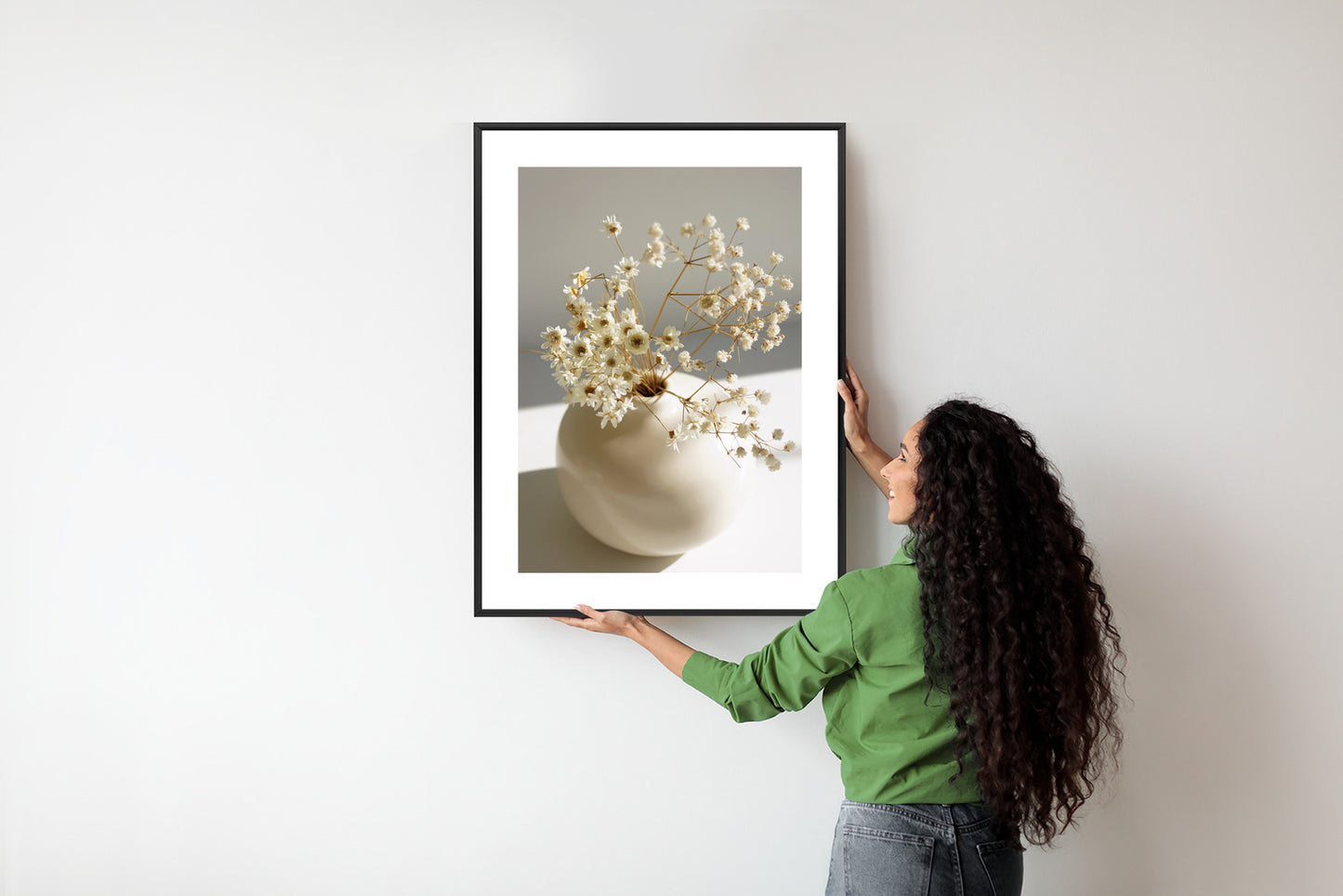 Poster Eine Vase Mit Trockenen Gänseblümchen