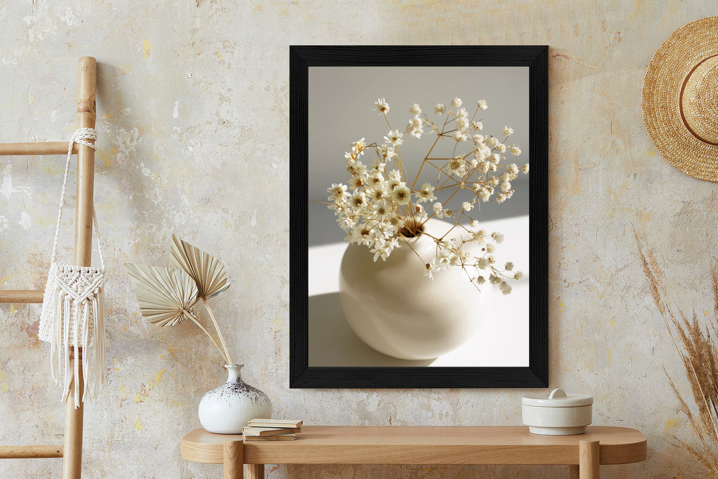 Poster Eine Vase Mit Trockenen Gänseblümchen