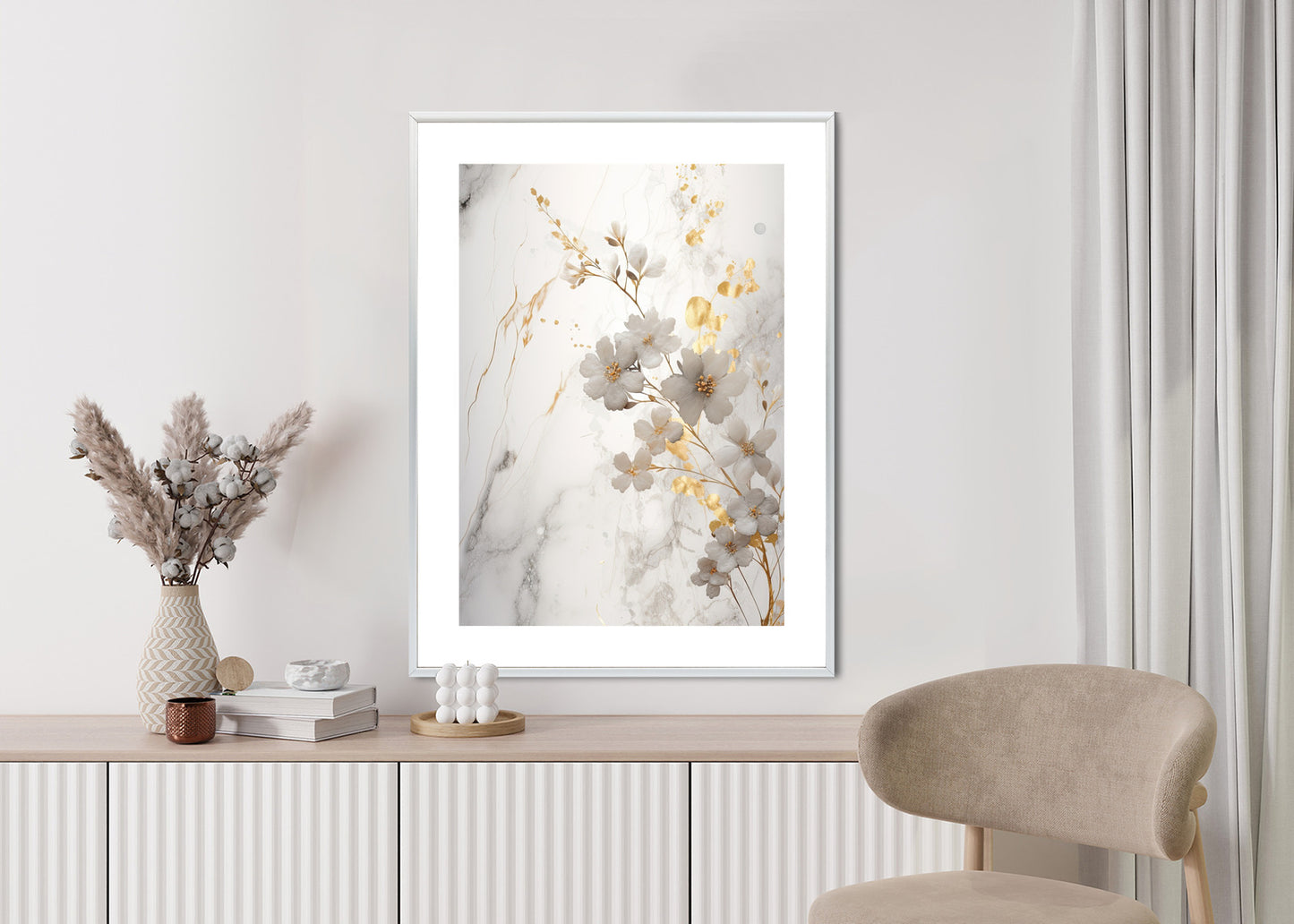 Poster Weiße Und Goldene Blumen Auf Marmor