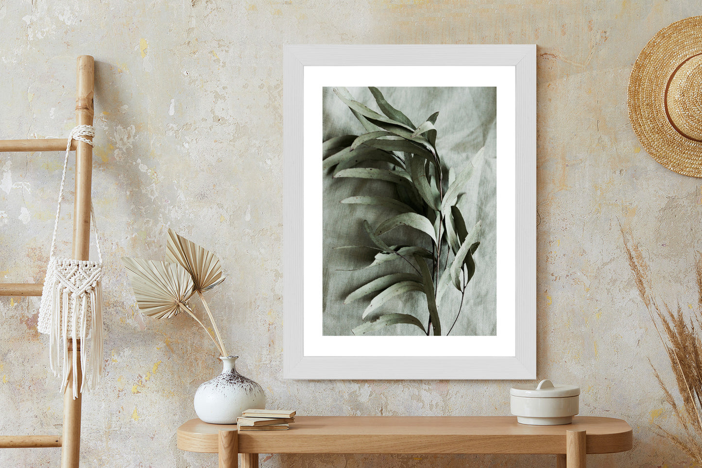 Poster Grüner Zweig Mit Trockenem Eukalyptus Rahmen Holz Mit Passepartout Farbe Natürlich