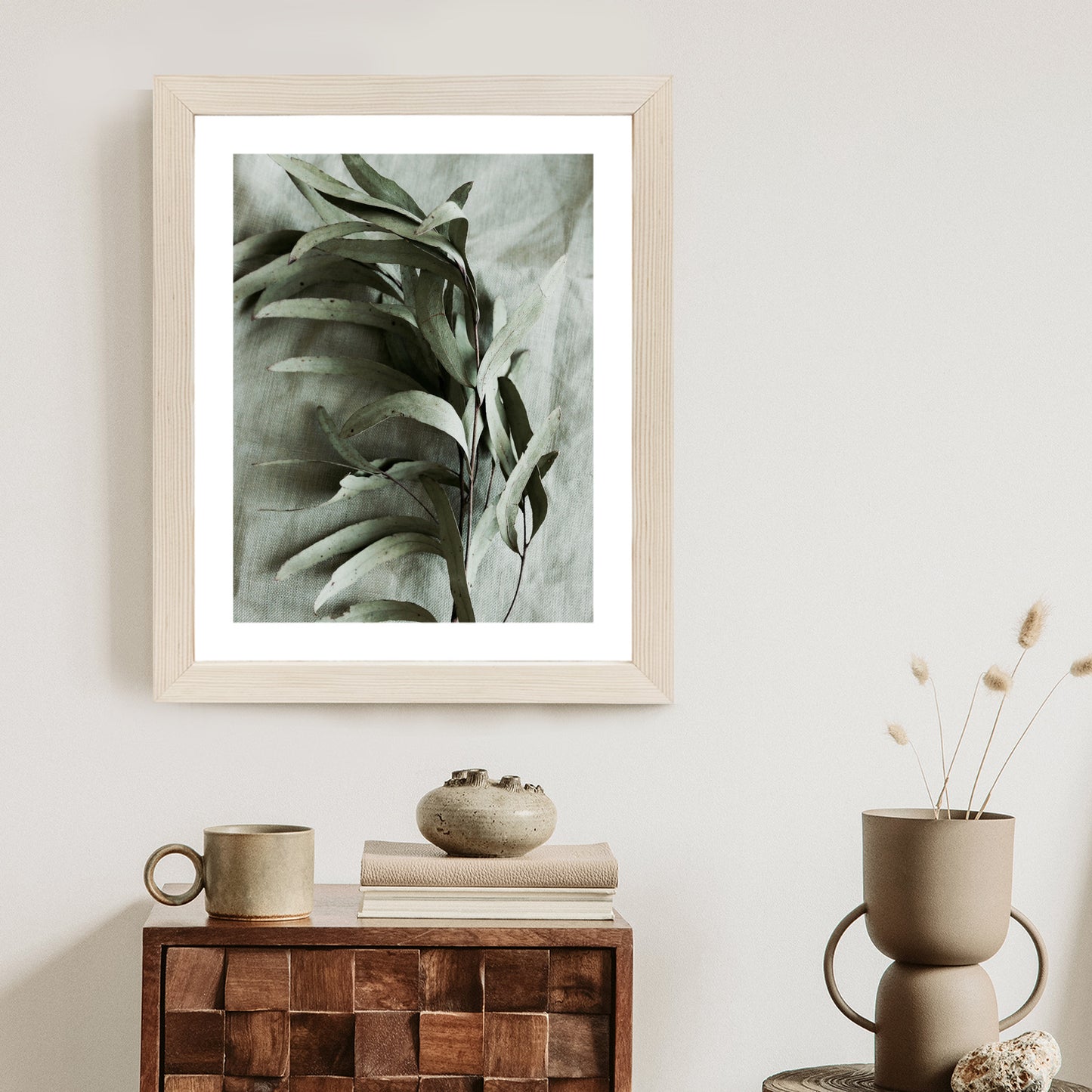 Poster Grüner Zweig Mit Trockenem Eukalyptus Rahmen Holz Mit Passepartout Farbe Natürlich