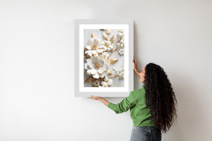 Poster Weiße Blumen Auf Einem Holztisch Rahmen Hölzern Farbe Natürlich