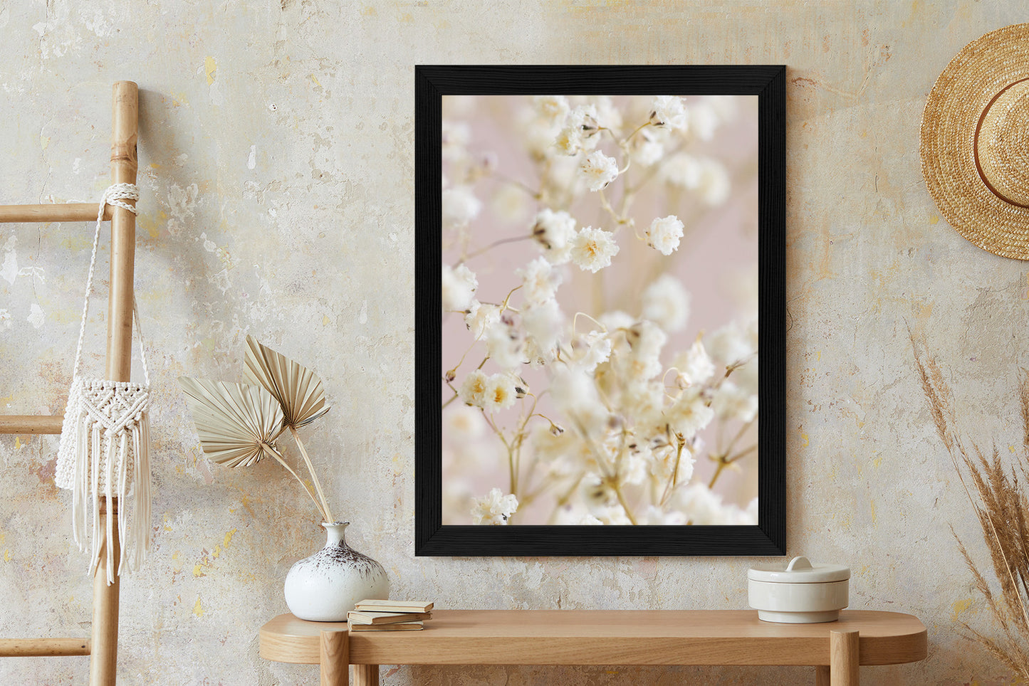 Poster Weiße Kleine Blumen Auf Rosa Hintergrund