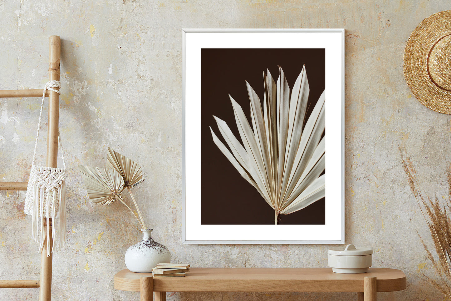 Poster Trockene Palme Auf Braunem Hintergrund Rahmen Holz Mit Passepartout Farbe Natürlich