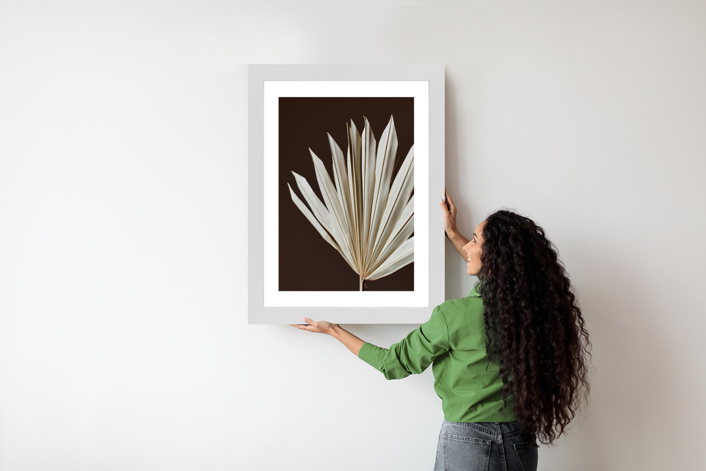 Poster Trockene Palme Auf Braunem Hintergrund Rahmen Holz Mit Passepartout Farbe Natürlich