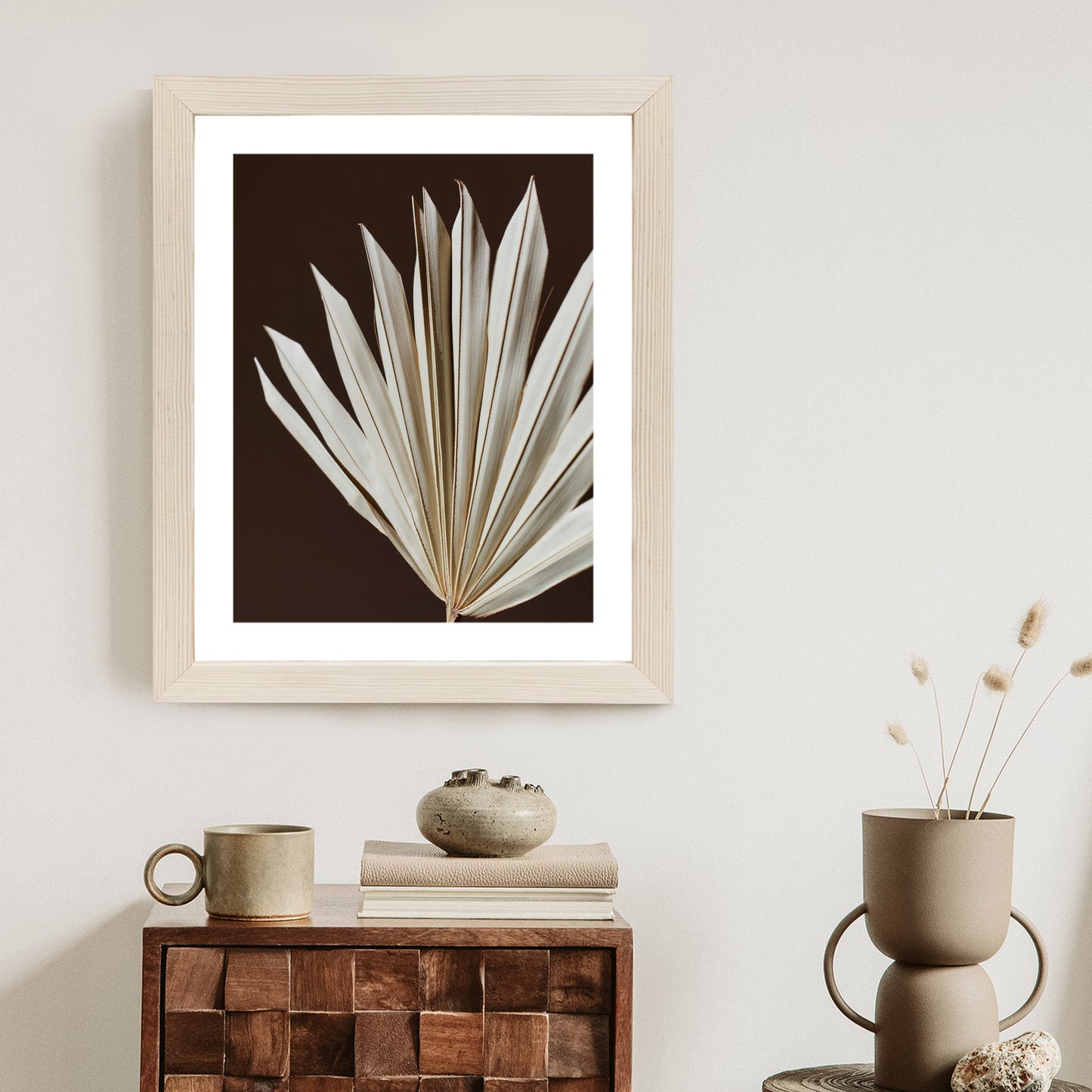 Poster Trockene Palme Auf Braunem Hintergrund Rahmen Holz Mit Passepartout Farbe Natürlich
