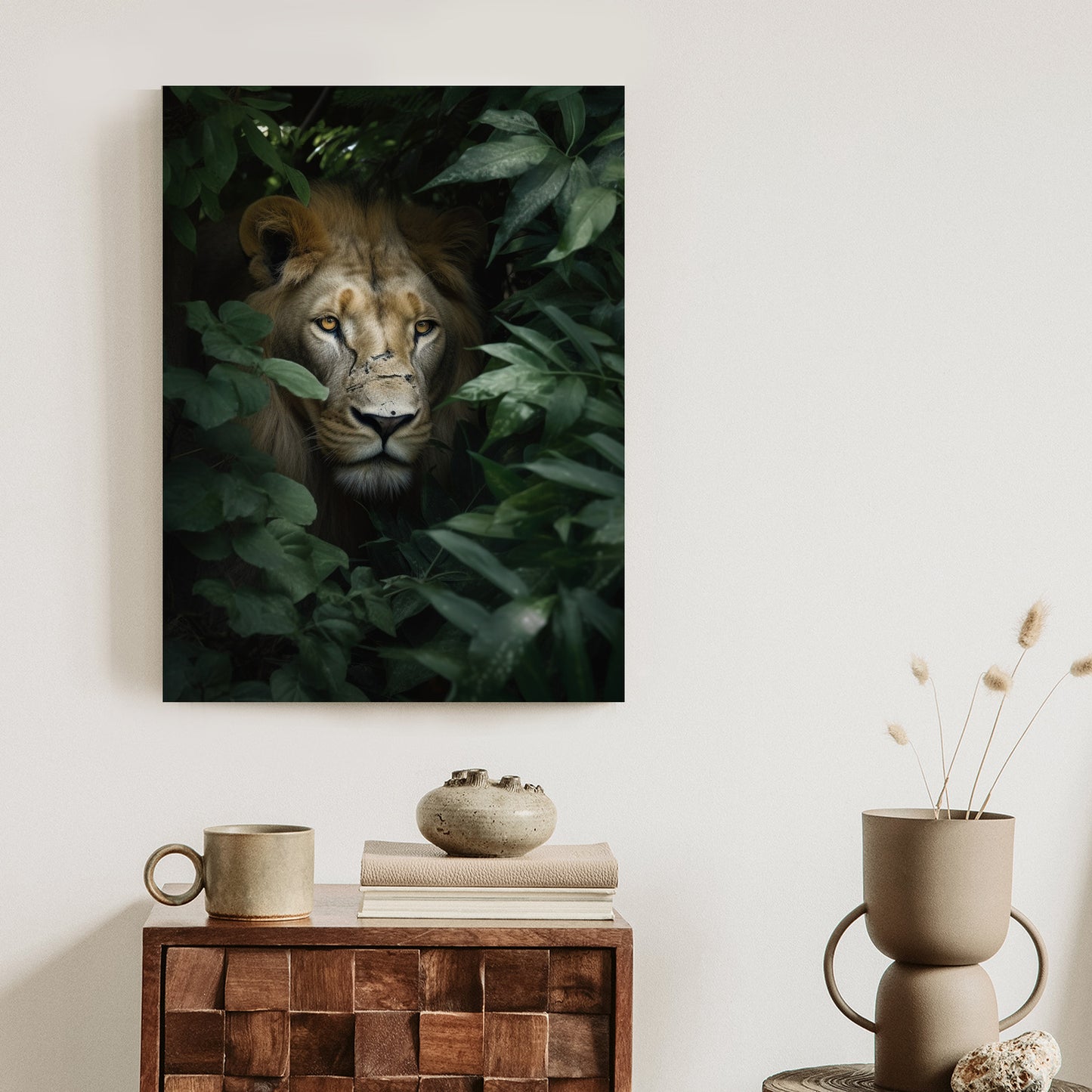 Poster Löwe Zwischen Grünen Blättern Im Dschungel