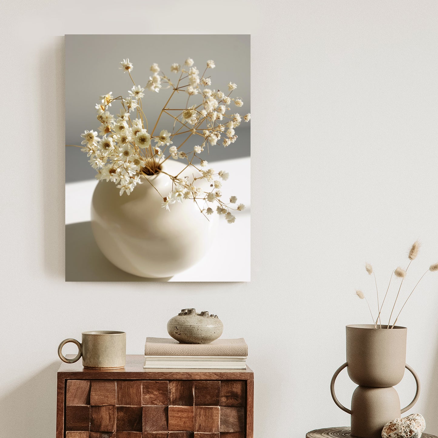 Poster Eine Vase Mit Trockenen Gänseblümchen