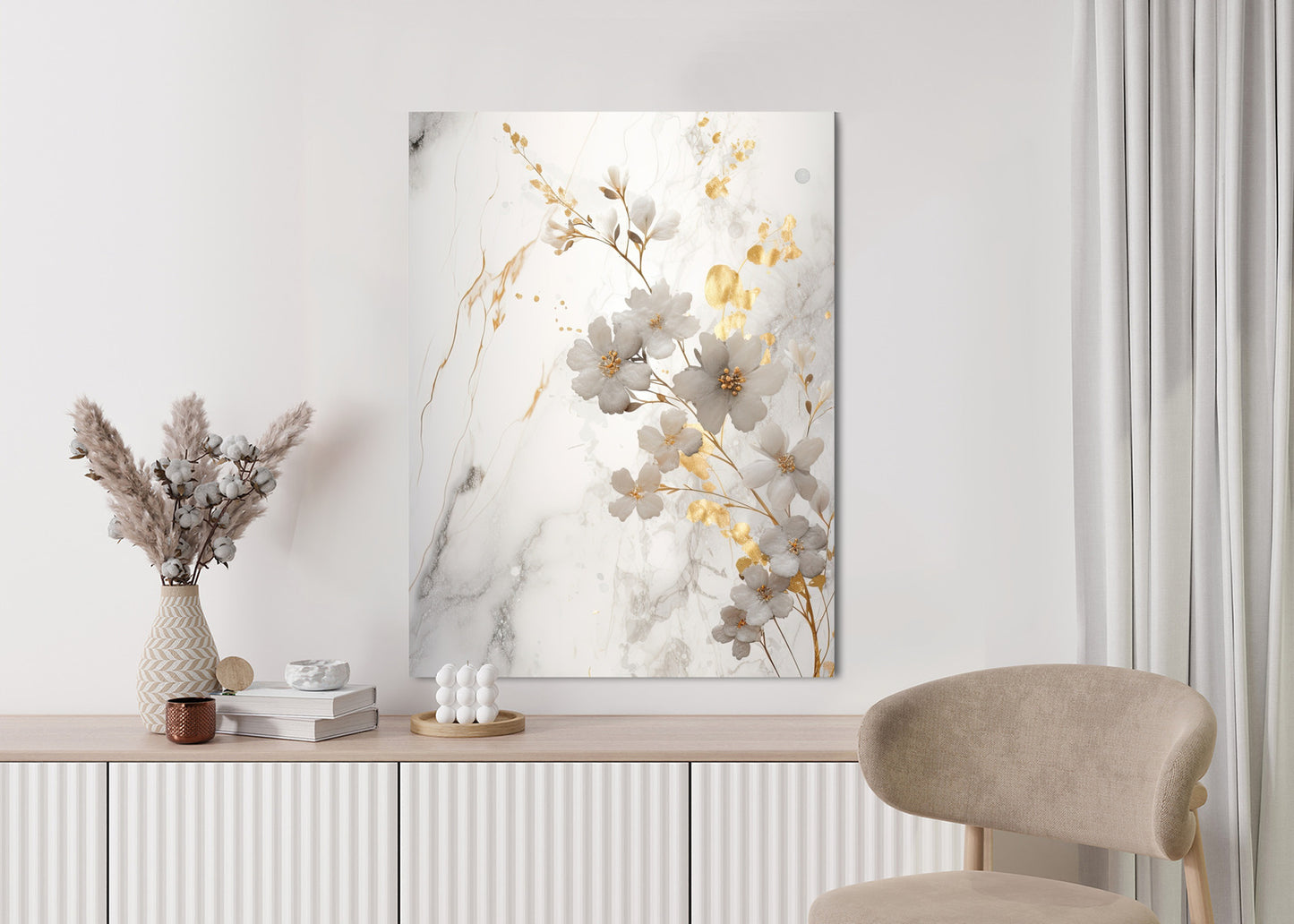 Poster Weiße Und Goldene Blumen Auf Marmor