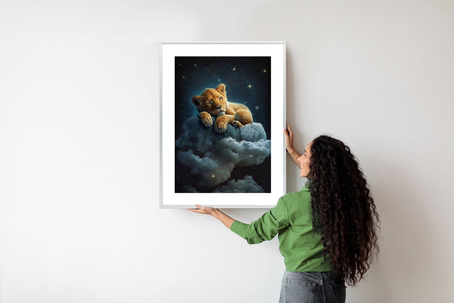 Poster Ein Löwe Schläft Auf Einer Wolke Rahmen Holz Mit Passepartout Farbe Natürlich