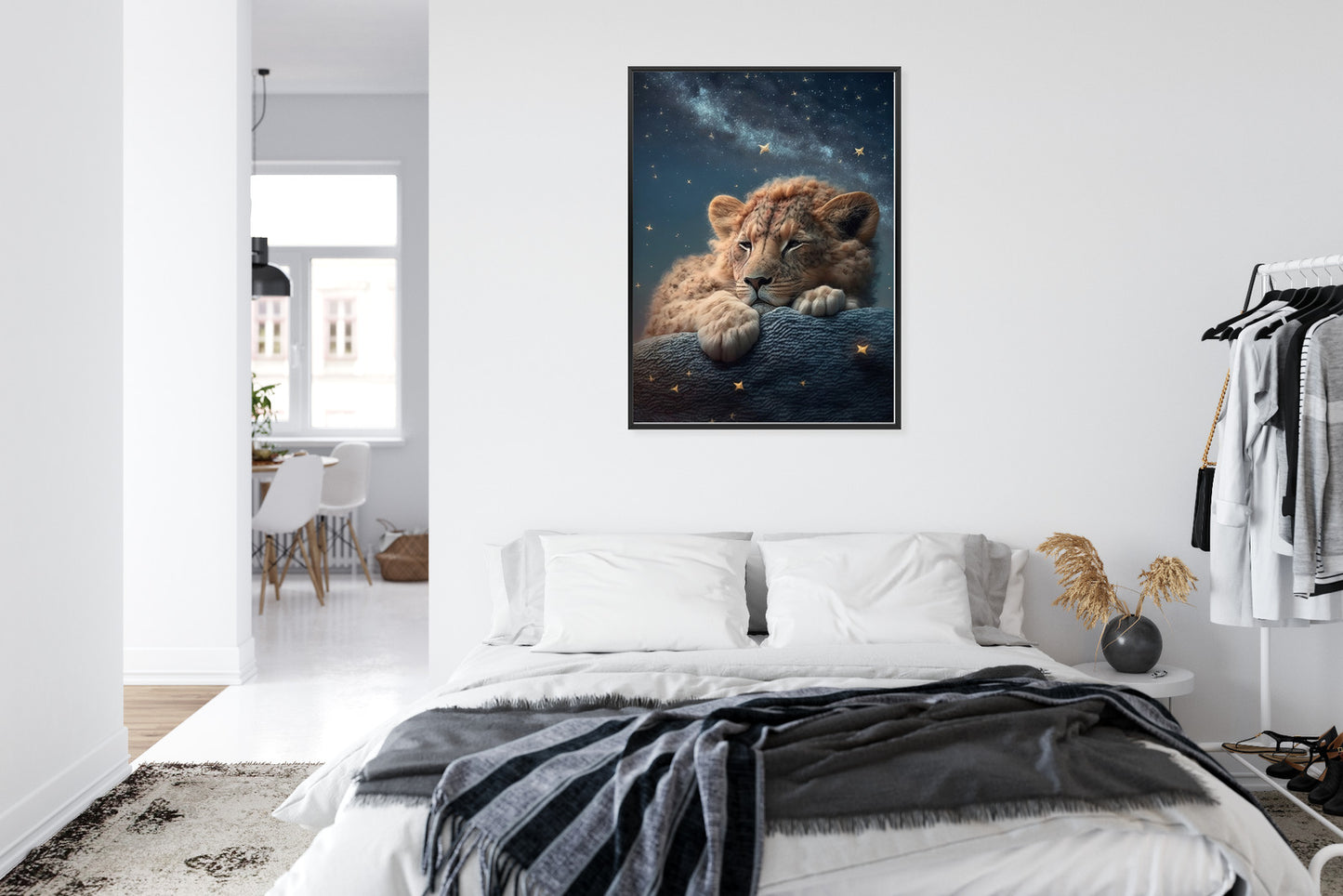 Poster Schlafender Löwe Und Nachthimmel Rahmen Holz Mit Passepartout Farbe Natürlich