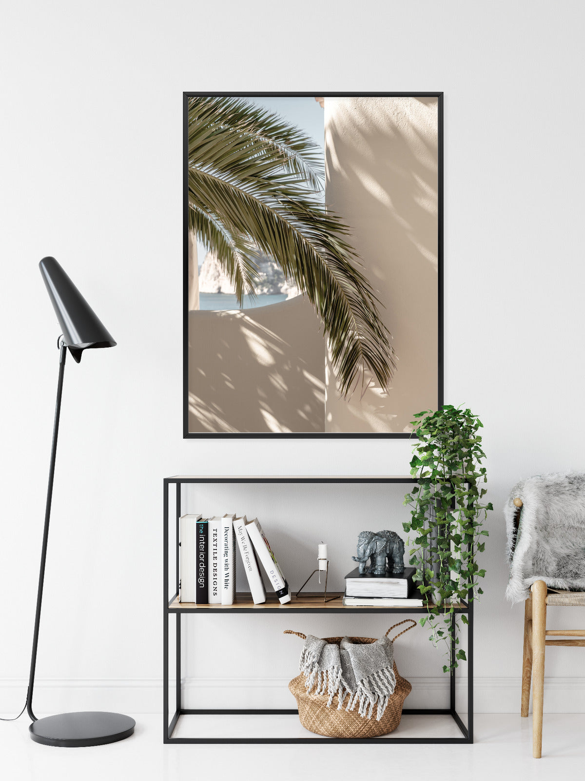 Poster Palmblätter Mit Schatten Auf Einer Beigen Wand Rahmen Holz Mit Passepartout Farbe Natürlich