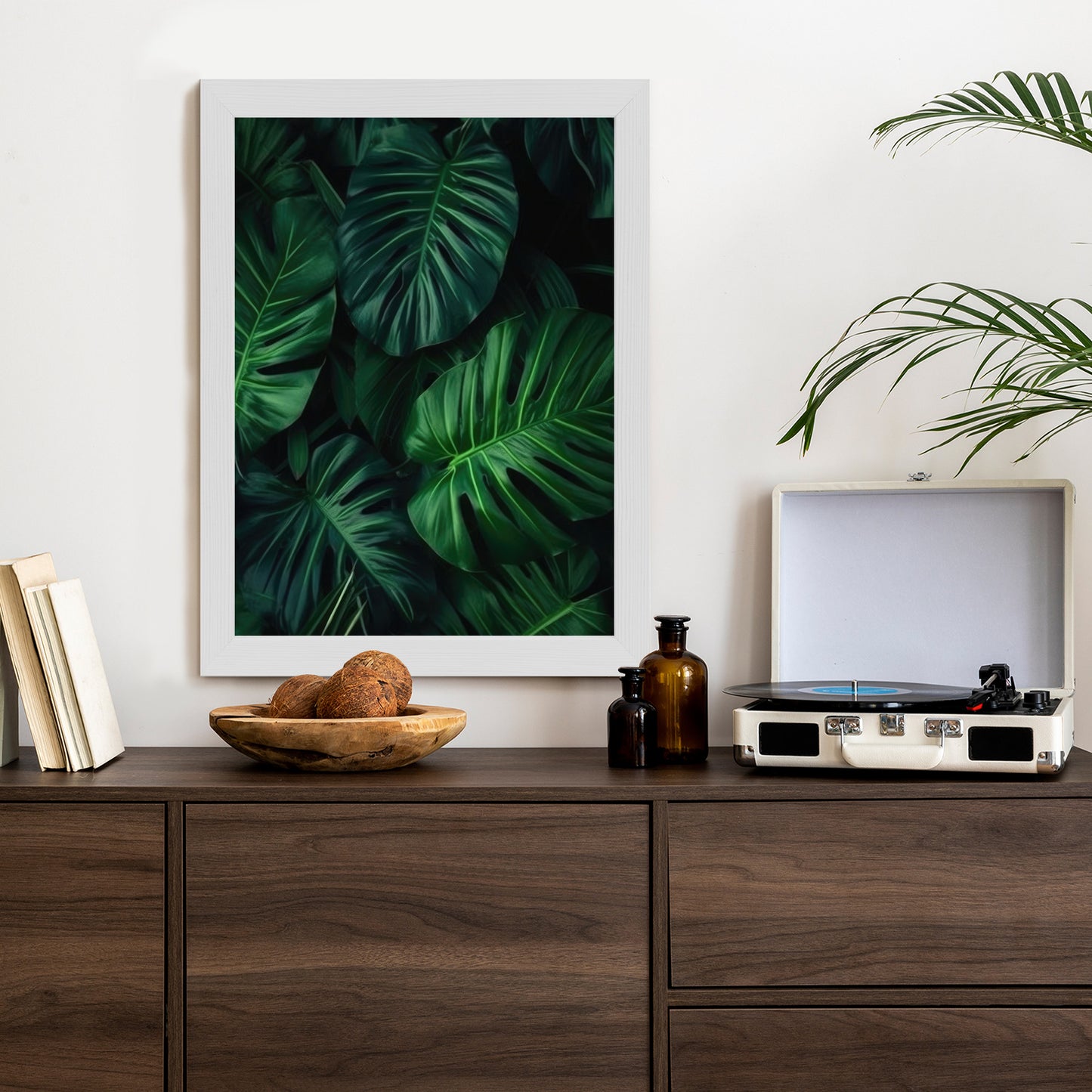 Poster Botanisches Muster Aus Dunkelgrünen Monstera-Blättern Rahmen Holz Mit Passepartout Farbe Natürlich