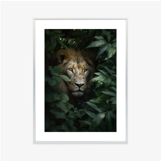 Poster Löwe Zwischen Grünen Blättern Im Dschungel