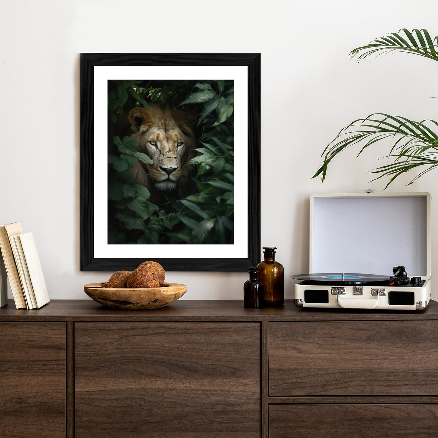 Poster Löwe Zwischen Grünen Blättern Im Dschungel