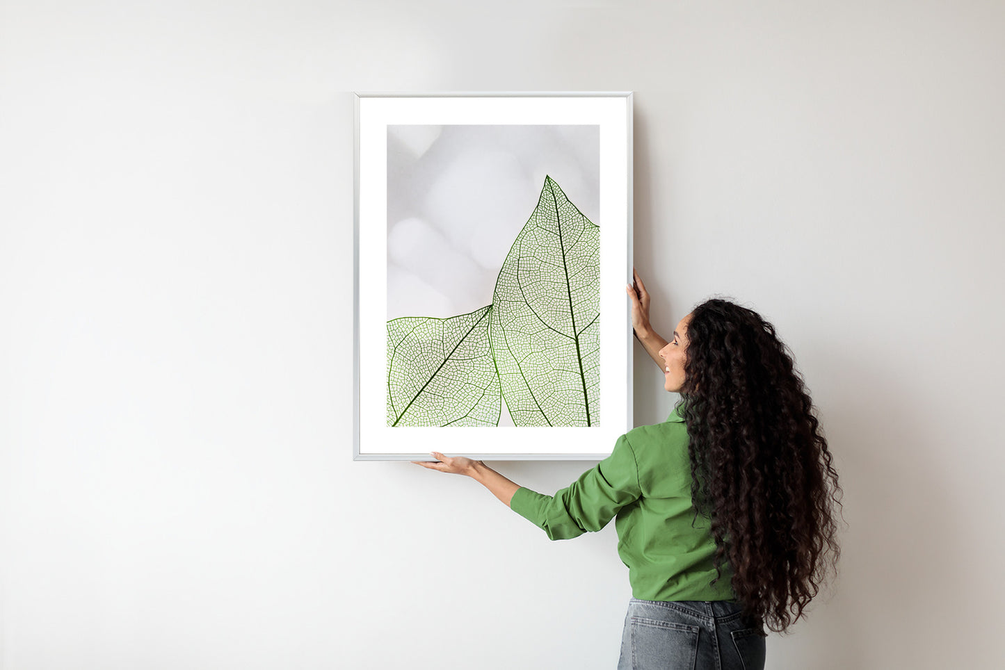 Poster Grüne Transparente Blätter Auf Hellem Hintergrund