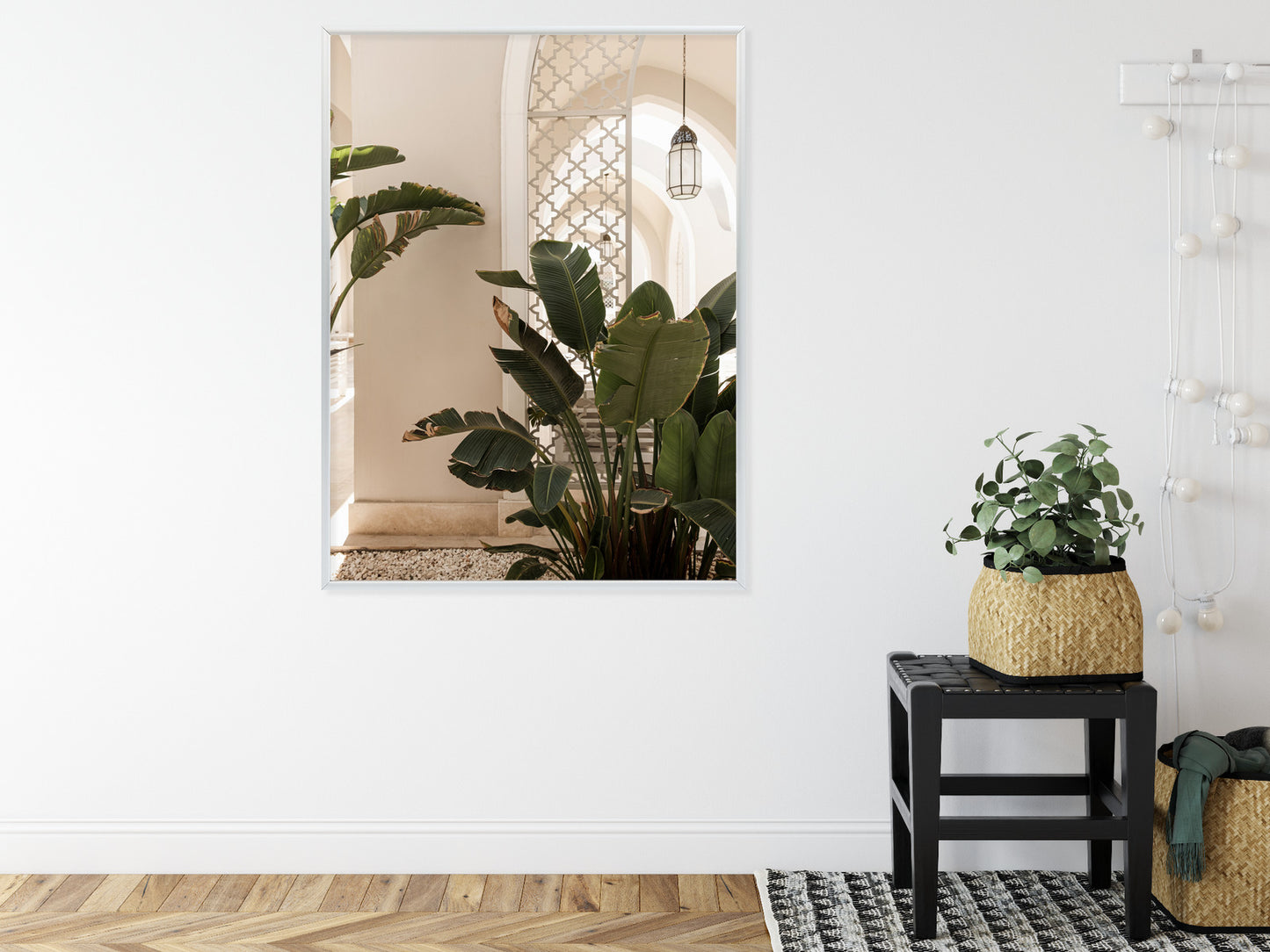 Poster Palmen Am Eingang Eines Weißen Orientalischen Hauses Rahmen Holz Mit Passepartout Farbe Natürlich