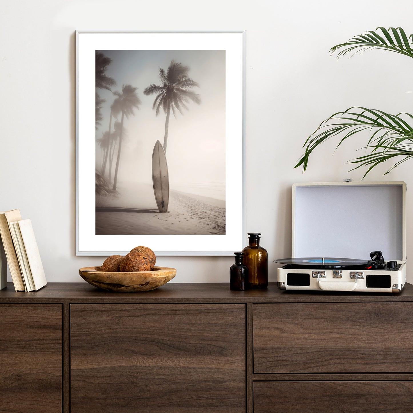 Poster Surfbrett Am Strand Mit Palmen Rahmen Holz Mit Passepartout Farbe Natürlich