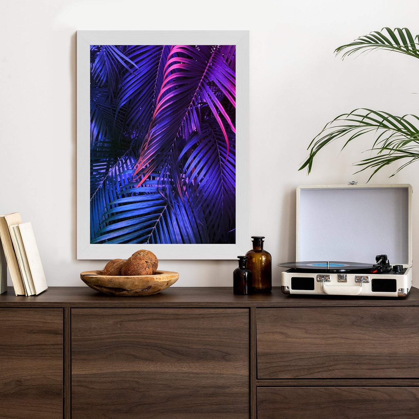 Poster Tropische Neonpalmenblätter Rahmen Holz Mit Passepartout Farbe Natürlich