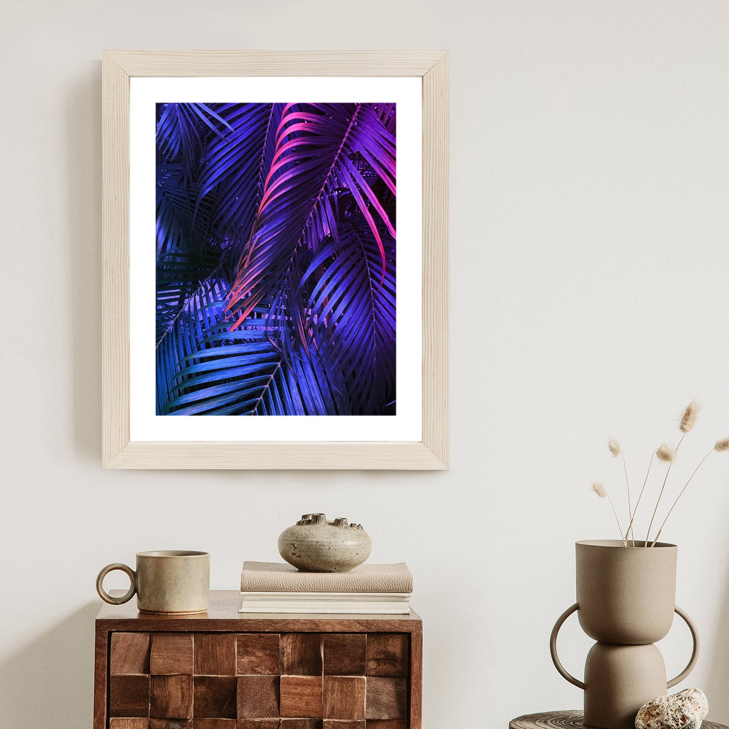 Poster Tropische Neonpalmenblätter Rahmen Holz Mit Passepartout Farbe Natürlich