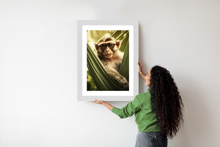 Poster Ein Lustiger Affe Zwischen Den Palmen Rahmen Holz Mit Passepartout Farbe Natürlich