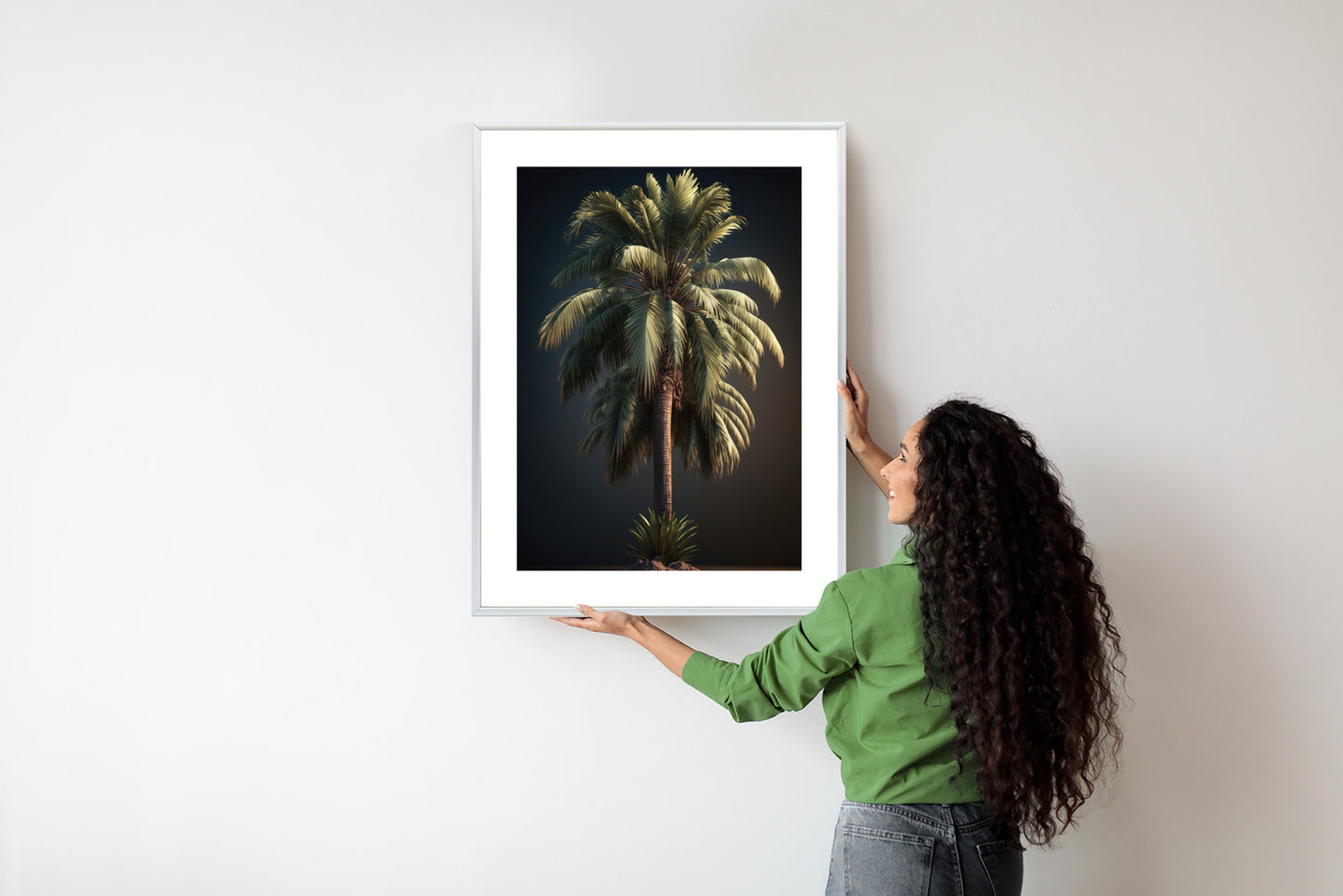 Poster Einsame Palme Auf Dunklem Hintergrund Rahmen Holz Mit Passepartout Farbe Natürlich