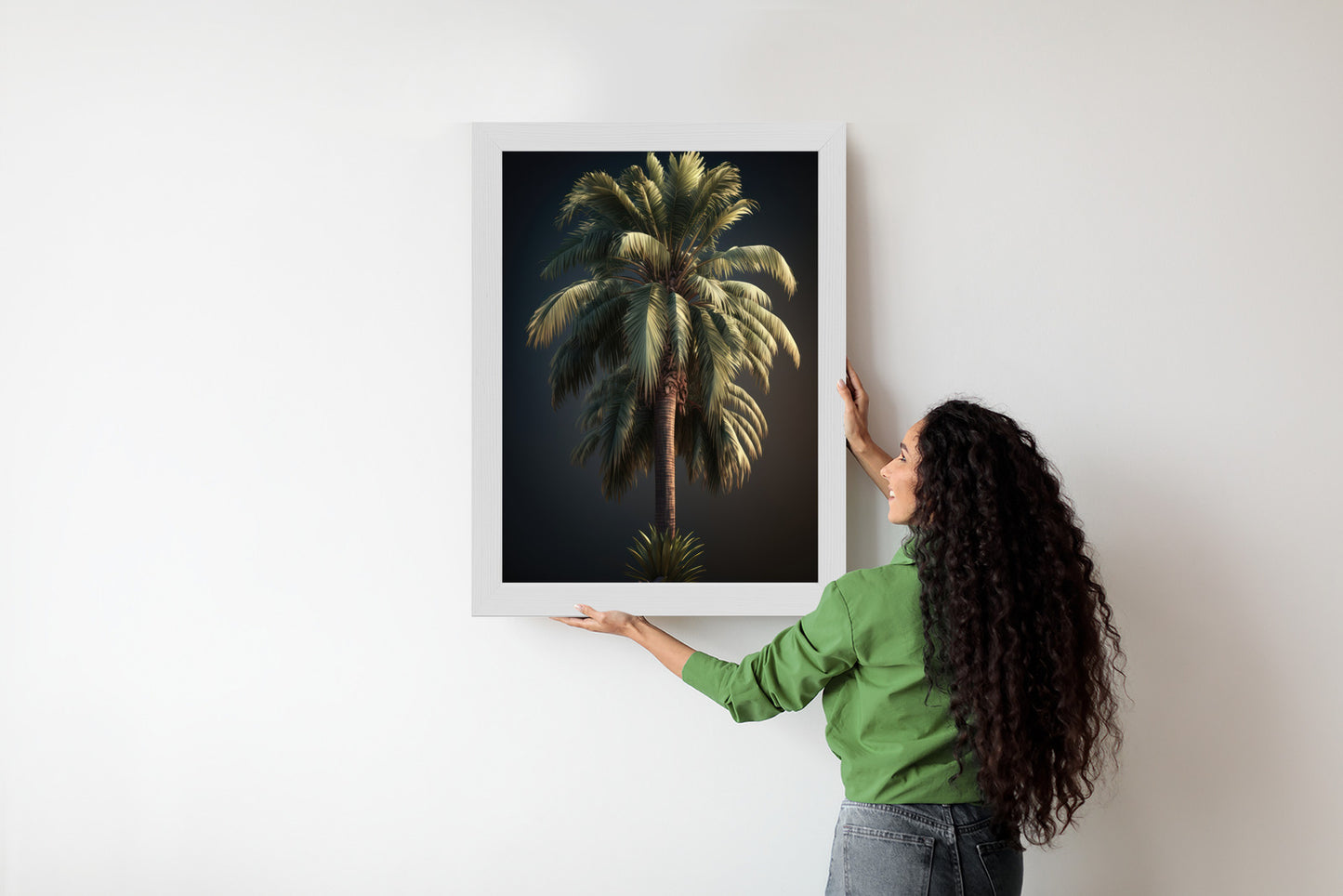 Poster Einsame Palme Auf Dunklem Hintergrund Rahmen Holz Mit Passepartout Farbe Natürlich