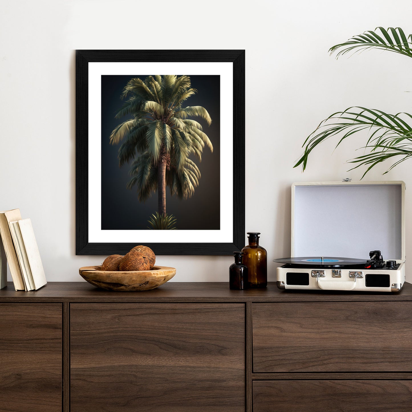 Poster Einsame Palme Auf Dunklem Hintergrund Rahmen Holz Mit Passepartout Farbe Natürlich