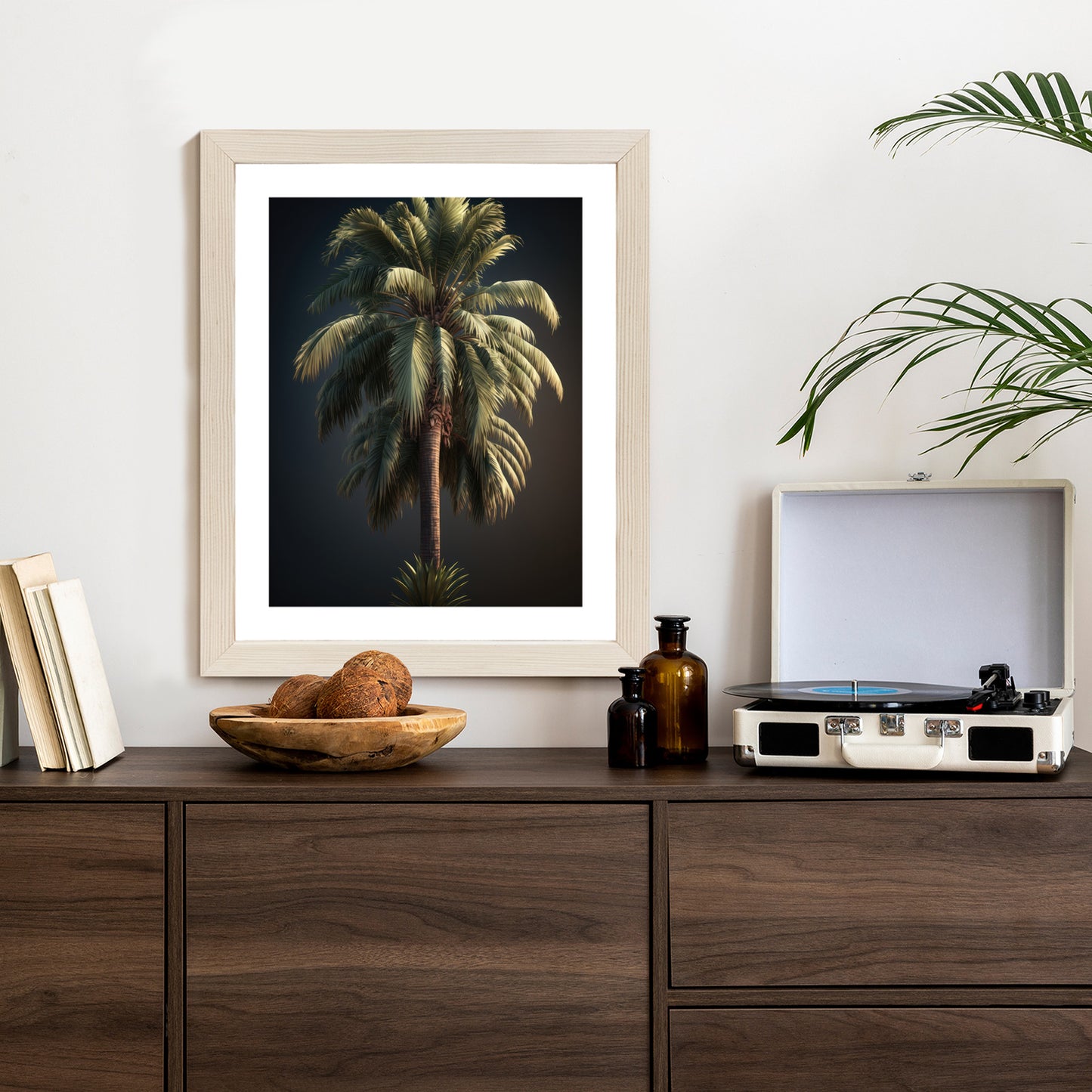 Poster Einsame Palme Auf Dunklem Hintergrund Rahmen Holz Mit Passepartout Farbe Natürlich