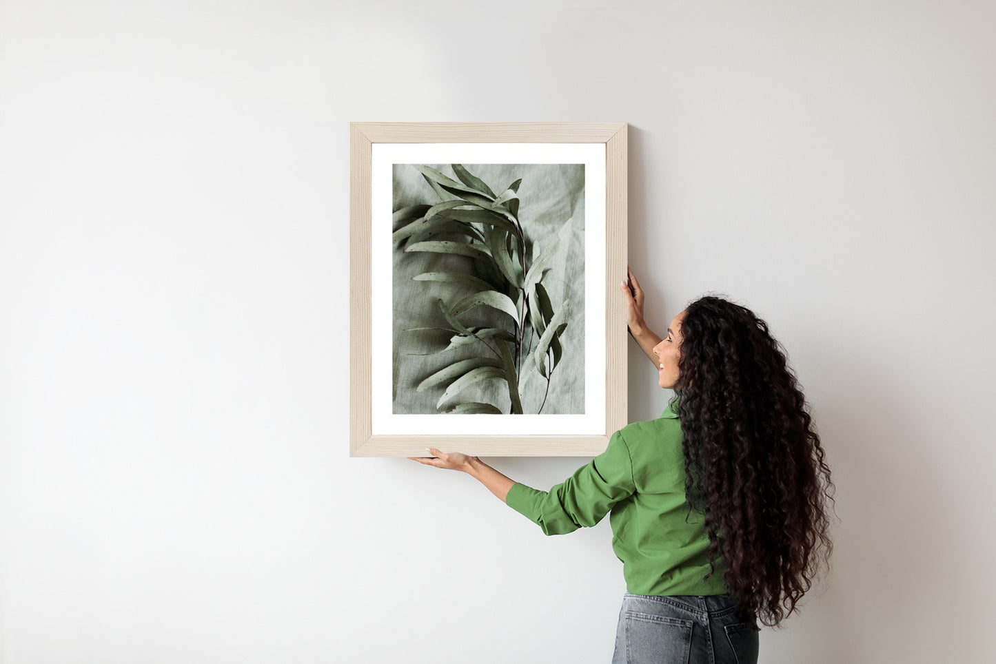 Poster Grüner Zweig Mit Trockenem Eukalyptus Rahmen Holz Mit Passepartout Farbe Natürlich