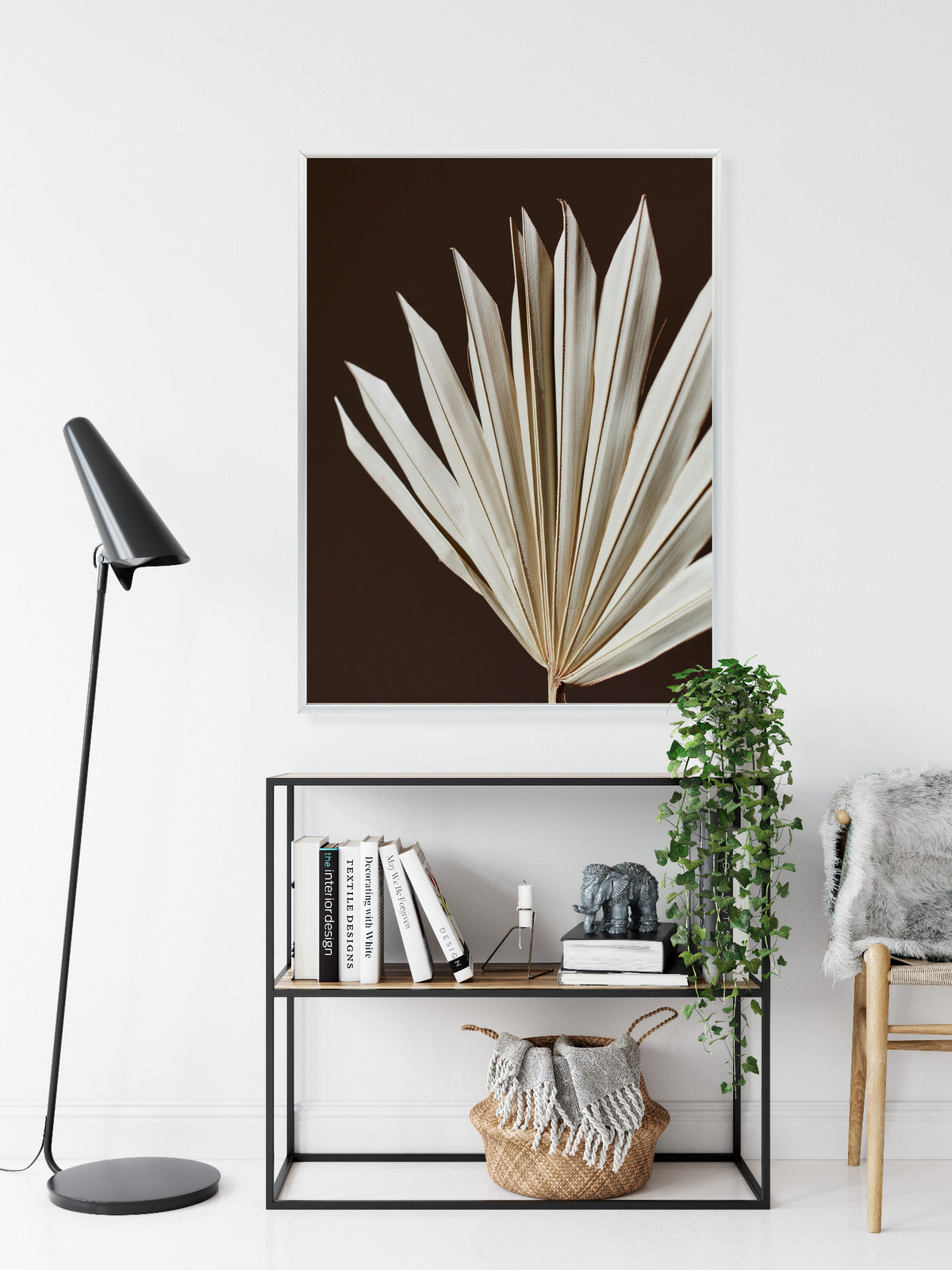 Poster Trockene Palme Auf Braunem Hintergrund Rahmen Holz Mit Passepartout Farbe Natürlich