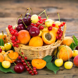 Leinwandbild Frisches Sommerobst